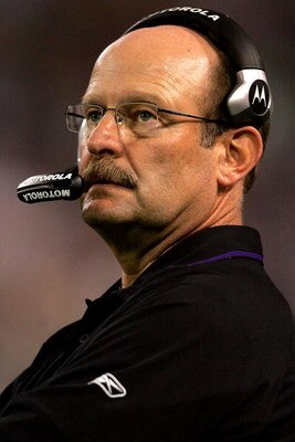 MINNEAPOLIS - OCTOBER 12: Head coach Brad Childress of the Minnesota Vikings on the sidelines against the Detroit Lions at the HHH Metrodome October 12, 2008 in Minneapolis, Minnesota.  (Photo by Matthew Stockman/Getty Images)
