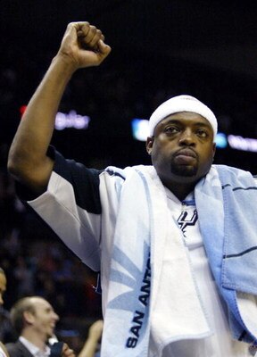 SAN ANTONIO - MAY 2:  Nick Van Exel #31 of the San Antonio Spurs celebrates a victory over the Sacramento Kings in Game 5 of the Western Conference Quarterfinals during the 2006 NBA Playoffs May 2, 2006 at the AT&T Center in San Antonio, Texas. The Spurs 