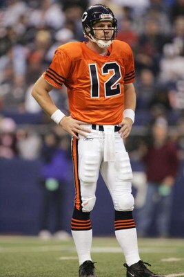 IRVING, TX - NOVEMBER 25:  Kicker Jonathan Quinn #12 of the Chicago Bears looks on while facing the Dallas Cowboys on November 25, 2004 at Texas Stadium in Irving, Texas.   (Photo by Ronald Martinez/Getty Images)