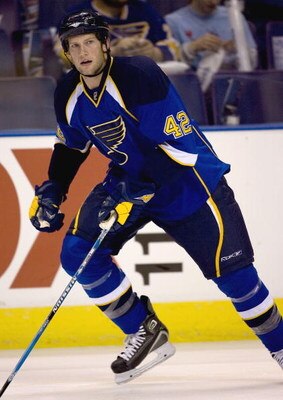 ST. LOUIS, MO - OCTOBER 10:  David Backes #42 of the St. Louis Blues skates against the Nashville Predators during the Blues home opener on October 10, 2007 at the Scottrade Center in St. Louis, Missouri. The Blues beat the Predators 4-1. (Photo by Dilip 