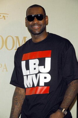 NEW YORK - JUNE 16:  NBA basketball player, Lebron James visits the hand and foot spa at Carol's Daughter on June 16, 2009 in New York City.  (Photo by Joe Corrigan/Getty Images)