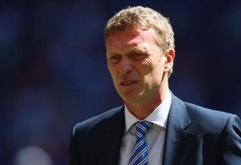 LONDON, ENGLAND - MAY 30:  Everton manager David Moyes looks on during the FA Cup sponsored by E.ON Final match between Chelsea and Everton at Wembley Stadium on May 30, 2009 in London, England.  (Photo by Mike Hewitt/Getty Images)