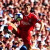 LONDON, ENGLAND - AUGUST 16:  Steven Gerrard of Liverpool controls the ball during the Barclays Premier League match between Tottenham Hotspur and Liverpool at White Hart Lane on August 16, 2009 in London, England.  (Photo by Mike Hewitt/Getty Images)