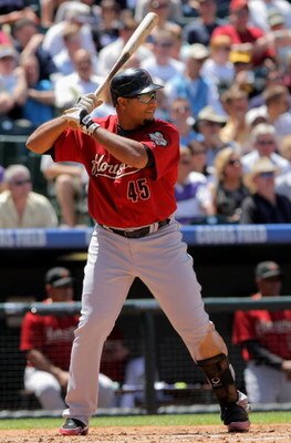 DENVER - MAY 14:  Carlos Lee #45 of the Houston Astros takes an at bat against the Colorado Rockies during MLB action at Coors Field on May 14, 2009 in Denver, Colorado. The Astros defeated the Rockies -3.  (Photo by Doug Pensinger/Getty Images)