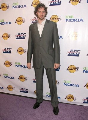 LOS ANGELES, CA - JUNE 18:  NBA player Pau Gasol arrives at the Los Angeles Lakers official championship victory party at Club Nokia on June 18, 2009 in Los Angeles, California.  (Photo by Alberto E. Rodriguez/Getty Images)