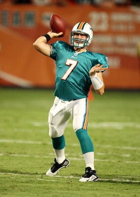 MIAMI - AUGUST 17:  Quarterback Chad Henne #7 of the Miami Dolphins throws a pass against the Jacksonville Jaguars during a preseason game at Landshark Stadium on August 17, 2009 in Miami, Florida.  (Photo by Doug Benc/Getty Images)