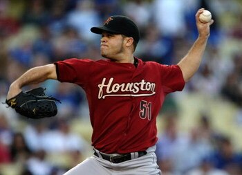 LOS ANGELES - JULY 16: Pitcher Wandy Rodriguez #51 of the Houston Astros pitches during the first inning against the Los Angeles Dodgers on July 16, 2009 at Dodger Stadium in Los Angeles, California. (Photo by Stephen Dunn/Getty Images)