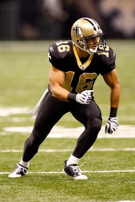 NEW ORLEANS - DECEMBER 07:  Lance Moore #16 of the New Orleans Saints runs downfield against the Atlanta Falcons on December 7, 2008 at the Superdome in New Orleans, Louisiana.  (Photo by Chris Graythen/Getty Images)