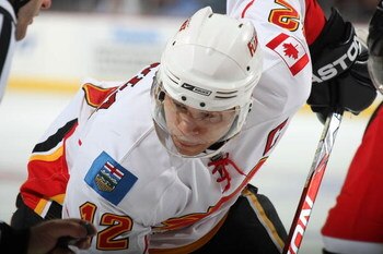 NEWARK, NJ - MARCH 10:  Jerome Iginla #12 of the Calgary Flames skates against the New Jersey Devils on March 10, 2009 at the Prudential Center in Newark, New Jersey.  (Photo by Bruce Bennett/Getty Images)