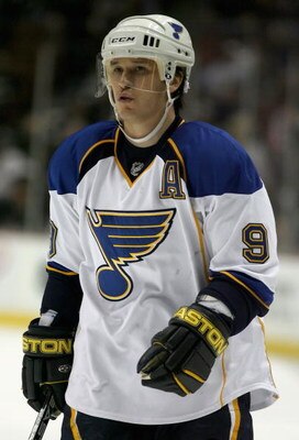 ANAHEIM, CA - NOVEMBER 05:  Paul Kariya #9 of the St. Louis Blues skates up to a face off during the NHL game against the Anaheim Ducks at Honda Center on November 5, 2008 in Anaheim, California.  (Photo by Christian Petersen/Getty Images)