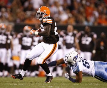 CLEVELAND - AUGUST 29:  James Davis #28 of the Cleveland Browns runs by Colin Allred #56 of the Tennessee Titans at Cleveland Browns Stadium on August 29, 2009 in Cleveland, Ohio.  (Photo by Matt Sullivan/Getty Images)