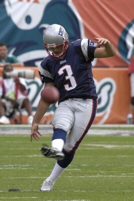 MIAMI, FL - OCTOBER 21: Kicker Stephen Gostkowski #3 of the New England Patriots kicks off against the Miami Dolphins at Dolphin Stadium on October 21, 2007 in Miami, Florida.  The Pats won 49 - 28. (Photo by Al Messerschmidt/Getty Images)