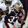 PHILADELPHIA - AUGUST 13:  Kevin Faulk #33 of the New England Patriots runs the ball against the Philadelphia Eagles on August 13, 2009 at Lincoln Financial Field in Philadelphia, Pennsylvania.  (Photo by Jim McIsaac/Getty Images)