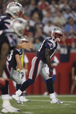 FOXBORO, MA - AUGUST 20:  Joey Galloway #13 of the New England Patriots lines up  during a game against the Cincinnati Bengals at Gillette Stadium on August 20, 2009 in Foxboro, Massachusetts. (Photo by Jim Rogash/Getty Images)