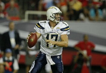ATLANTA - AUGUST 29:  Quarterback Philip Rivers #17  of the San Diego Chargers looks downfield during the game against the Atlanta Falcons at the Georgia Dome on August 29, 2009 in Atlanta, Georgia.  (Photo by Mike Zarrilli/Getty Images)
