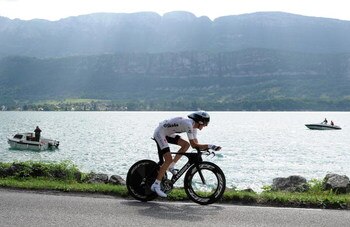 ANNECY, FRANCE - JULY 23:  Andy Schleck of Luxembourg and team Saxo Bank rides in the individual time trail during stage 18 of the 2009 Tour de France on July 23, 2009 in Annecy, France.  (Photo by Jasper Juinen/Getty Images)