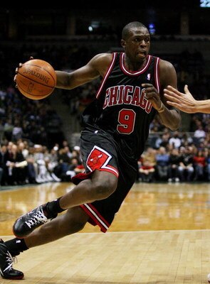 MILWAUKEE - FEBRUARY 18: Luol Deng #9 of the Chicago Bulls drives to the basket against the Milwaukee Bucks on February 18, 2009 at the Bradley Center in Milwaukee, Wisconsin. The Bulls defeated the Bucks 133-104. NOTE TO USER: User expressly acknowledges