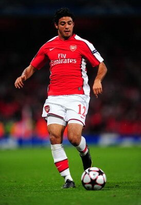LONDON, ENGLAND - SEPTEMBER 29: Carlos Vela of Arsenal in action during the UEFA Champions League Group H match between Arsenal and Olympiakos at the Emirates Stadium on September 29, 2009 in London, England.  (Photo by Mike Hewitt/Getty Images)