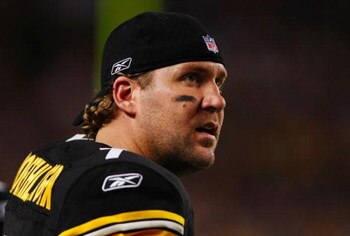 PITTSBURGH - SEPTEMBER 10:  Ben Roethlisberger #7 of the Pittsburgh Steelers looks on from the bench during their game against the Tennessee Titans at Heinz Field on September 10, 2009 in Pittsburgh, Pennsylvania. (Photo by Scott Boehm/Getty Images)