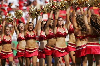 KANSAS CITY, MO - SEPTEMBER 11:  The Kansas City Chiefs cheerleaders dance during the end of the third quarter against the New York Jets on September 11, 2005 at Arrowhead Stadium in Kansas City, Missouri.  The Chiefs won 27-7.  (Photo by Brian Bahr/Getty