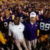 BATON ROUGE, LA - SEPTEMBER 19:  Head coach Les Miles center, celebrates with members of the Louisiana State University Tigers after defeating the University of Louisiana-Lafatette Ragin' Cajuns at Tiger Stadium 31-3 on September 19, 2009 in Baton Rouge, 